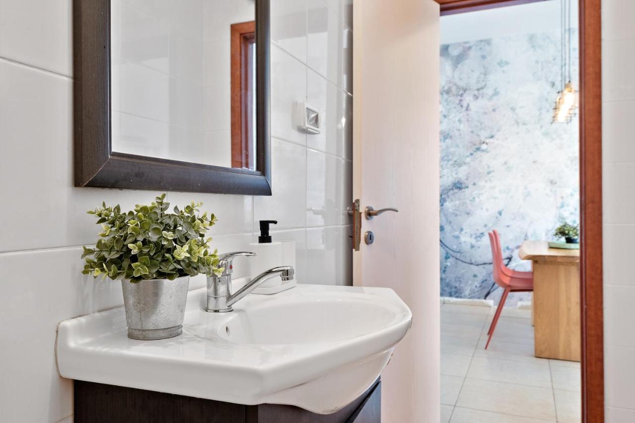 Design Apartments Tel Aviv Bagian luar foto